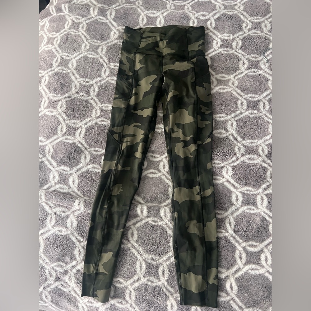 Lululemon Fast and Free High-Rise Heritage 365 Camo Medium Olive Multi size 2